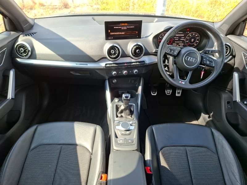 Audi Q2 35 Tfsi S Line Black #3
