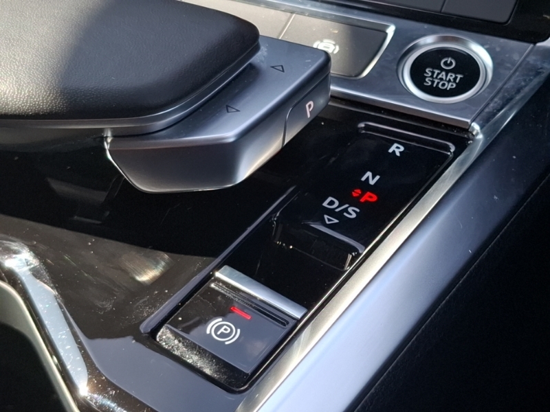 Audi Q8 e tron 55 Launch Edition Suv Quattro 11 Grey #16
