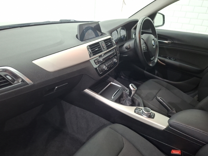 BMW 1 Series 116D Se Business Navservotronic Black #5