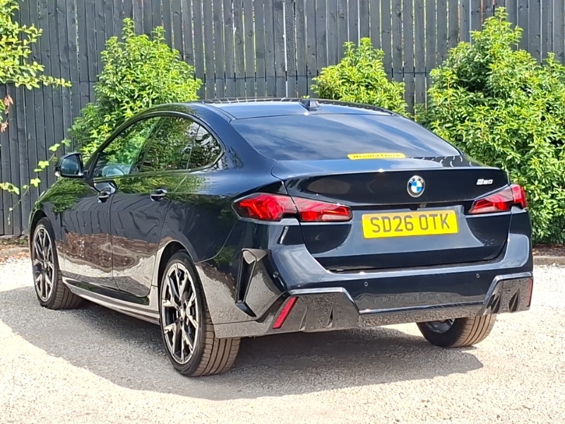 BMW 2 Series 220 M Sport Step Black #2