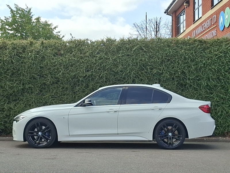 BMW 3 Series 320D M Sport Shadow Edition Step White #4