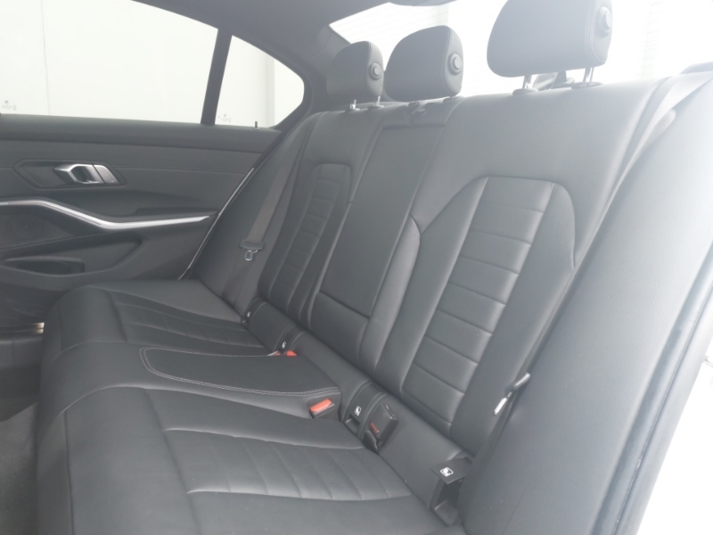 BMW 3 Series 320I M Sport Step LR20PYJ White #6