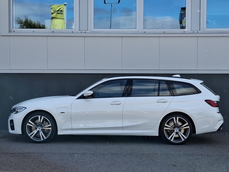 BMW 3 Series 330E M Sport Step White #4