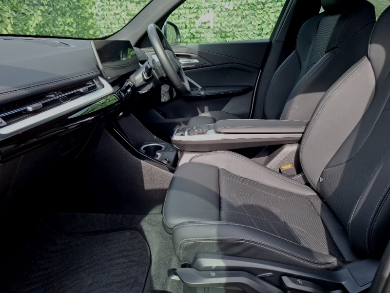 BMW iX1 150Kw Edrive20 Shadow Edition 65Kwh Blue #7
