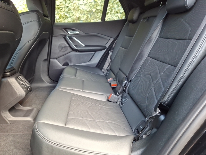BMW iX2 150Kw Edrive20 M Sport 65Kwh Black #6