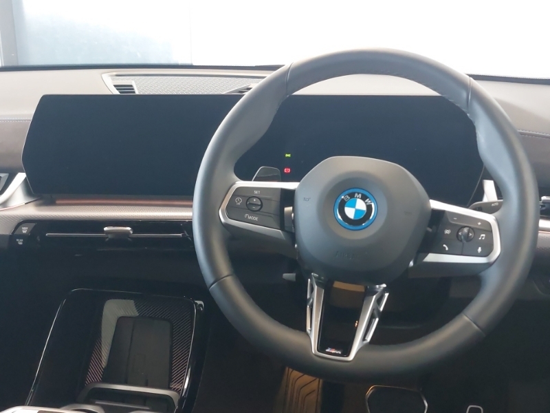 BMW iX2 150Kw Edrive20 Shadow Edition 65Kwh Red #5