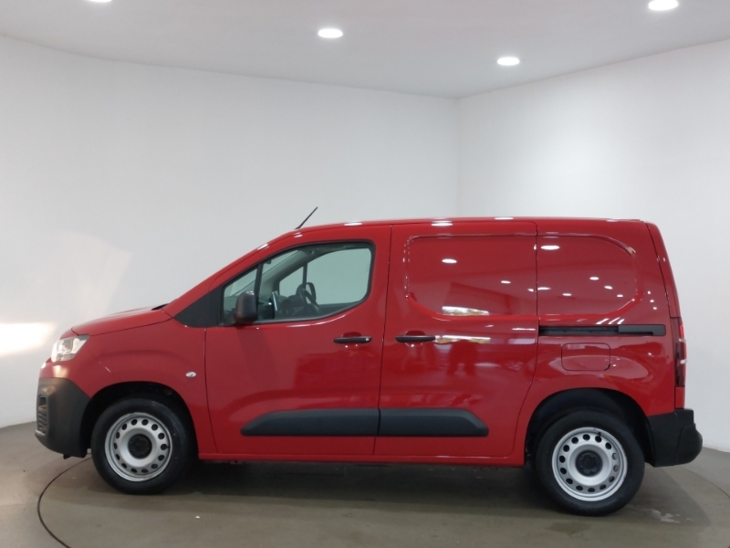 Citroen Berlingo 1.5 Bluehdi 1000Kg Enterprise Ed 100Ps 6 Speed Ss Red #4