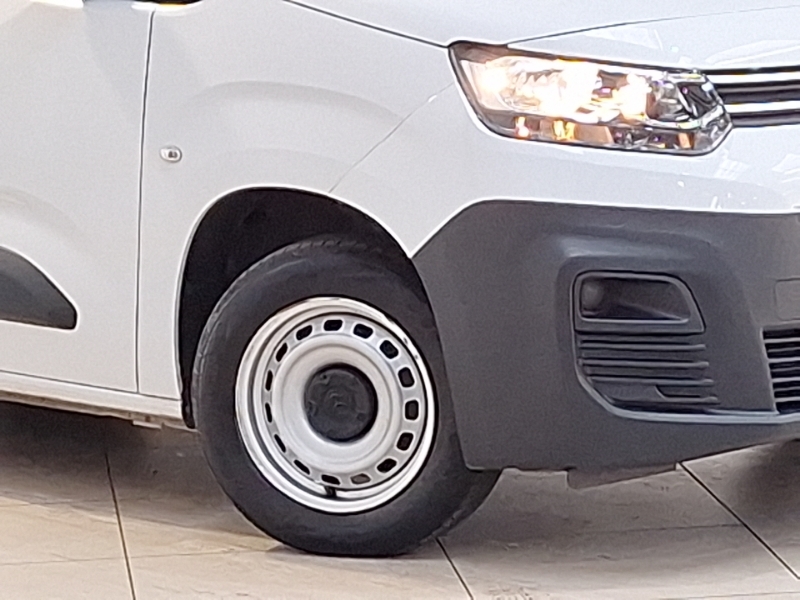 Citroen Berlingo Diesel White #20