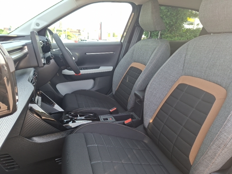 Citroen C3 Aircross 83Kw Standard Range Plus 44Kwh CX75YXJ Green #5
