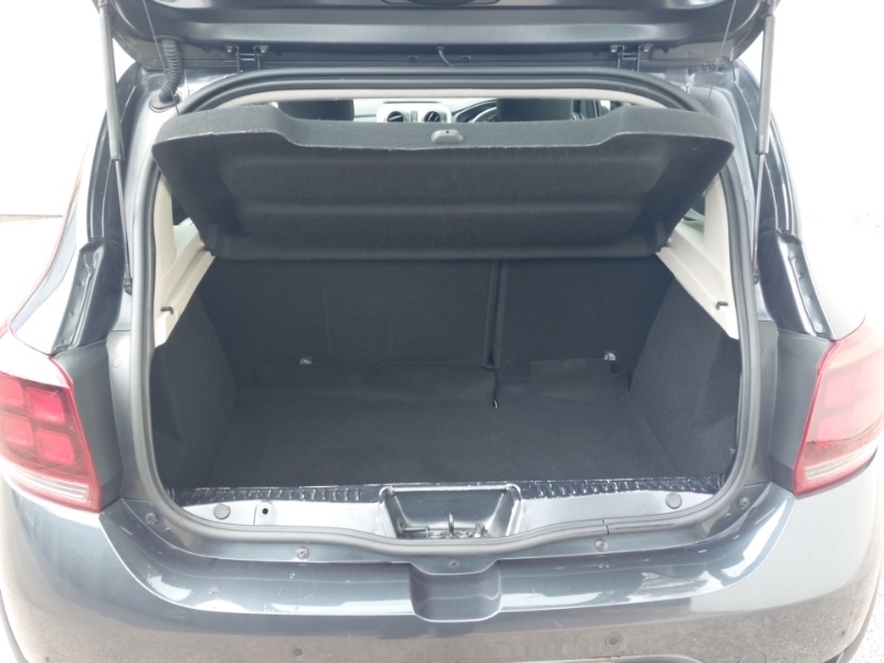 Dacia Sandero Stepway 0.9 Tce Comfort White #18