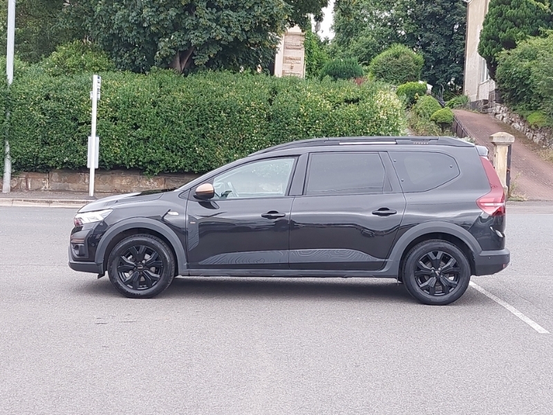 Dacia Jogger 1.6 Hev Extreme Black #4