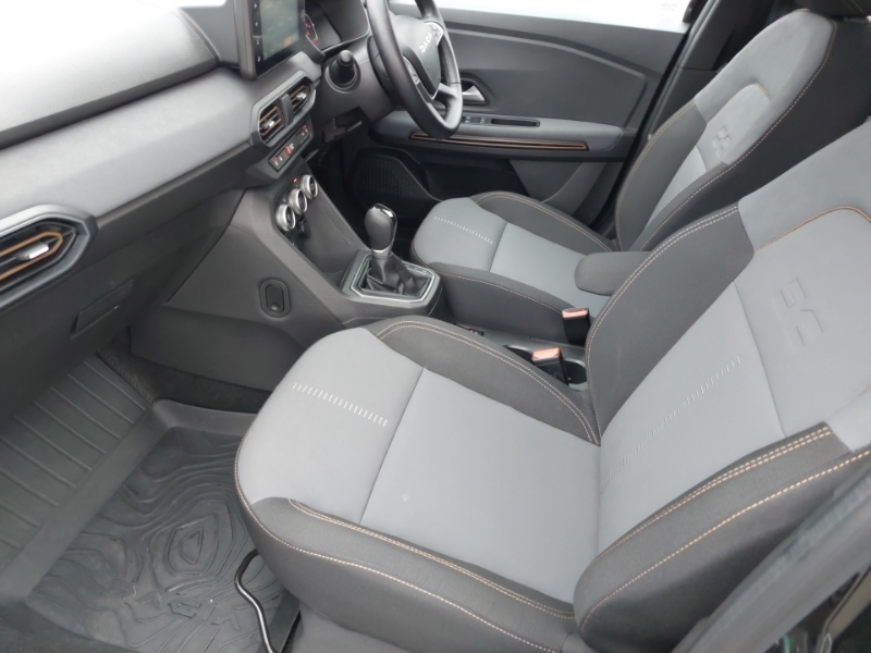 Dacia Jogger 1.6 Hev Extreme Black #5