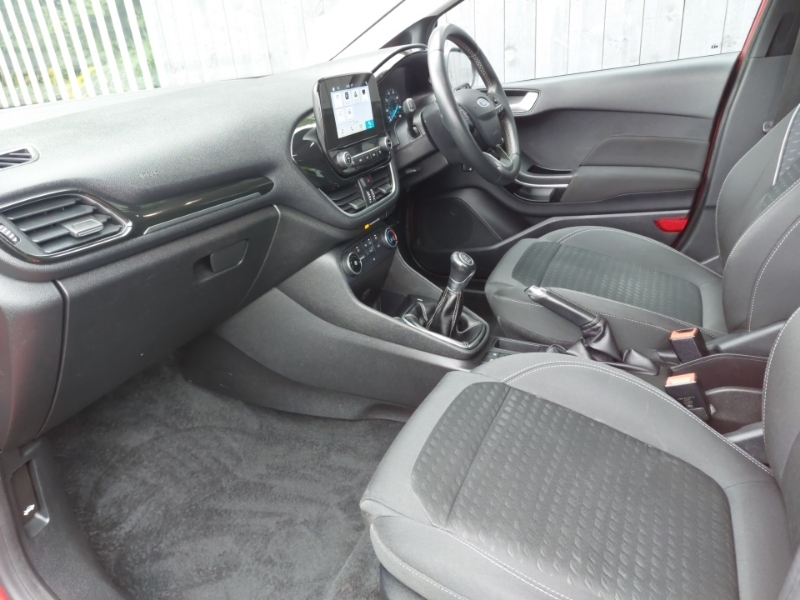Ford Fiesta 1.1 Zetec Red #5