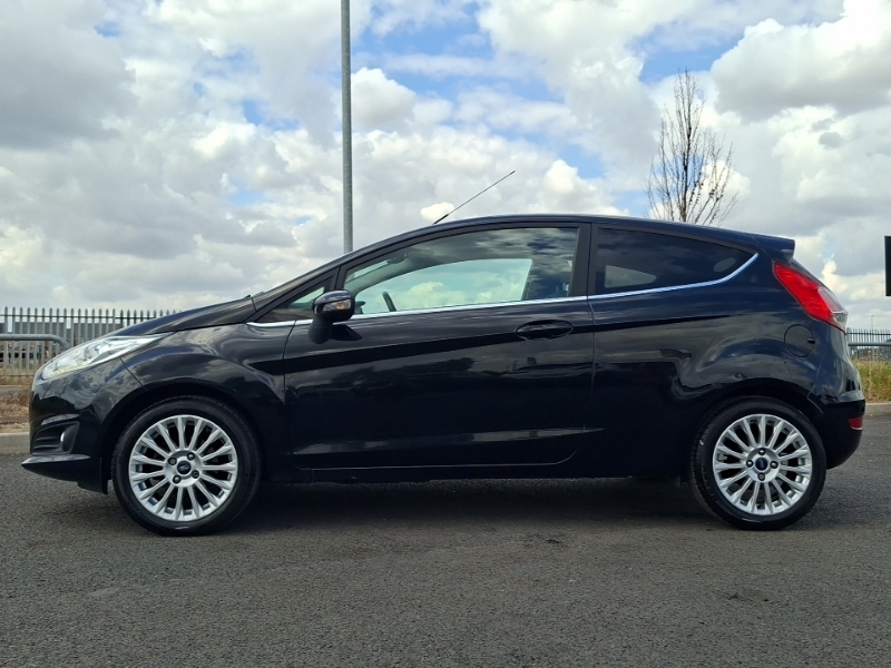 Ford Fiesta 1.25 Style With Usb Connection,hill Launch Ass Red #4