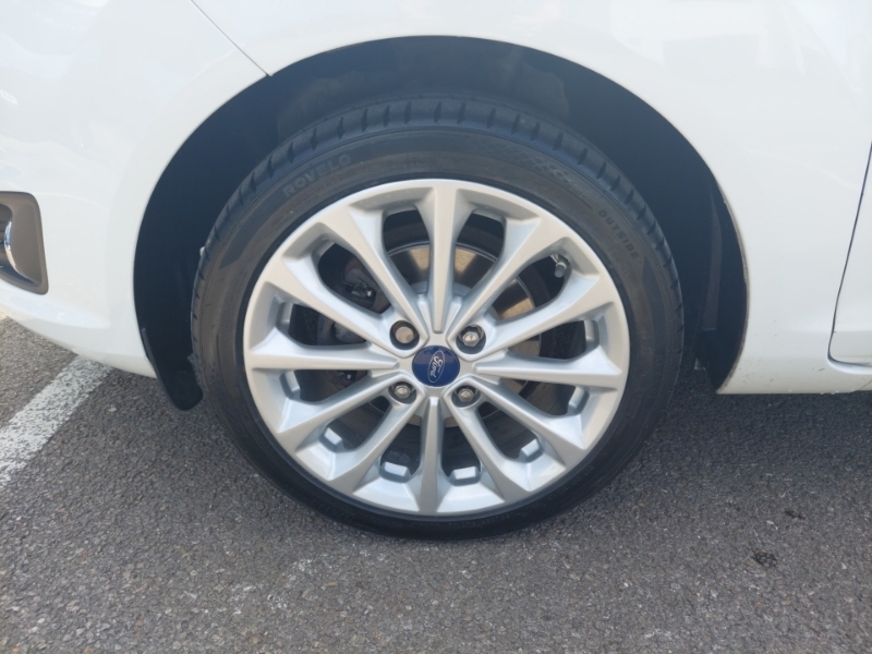 Ford Fiesta Zetec White #19