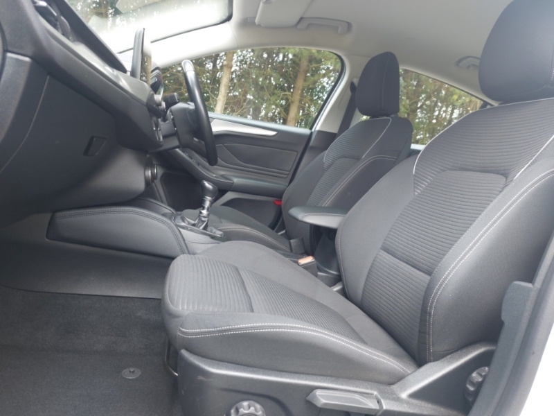 Ford Focus 2.0 Ecoblue Titanium Silver #5