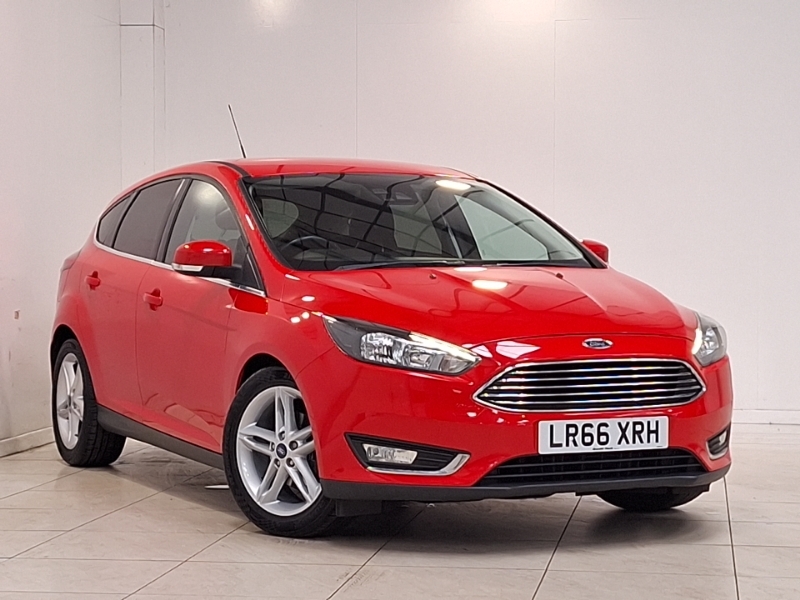 Ford Focus 1.0 Ecoboost 125 Titanium Red