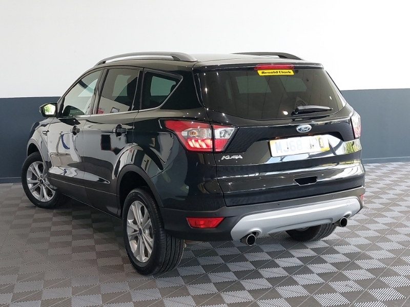 Ford Kuga 1.5 Tdci Titanium 2Wd Black #2