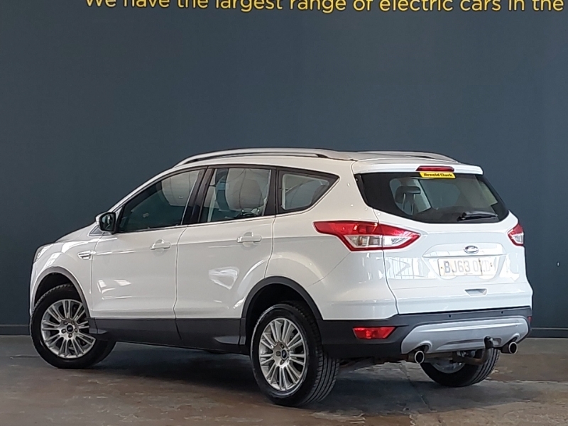 Ford Kuga 2.0 Tdci 163 Titanium Powershift White #2