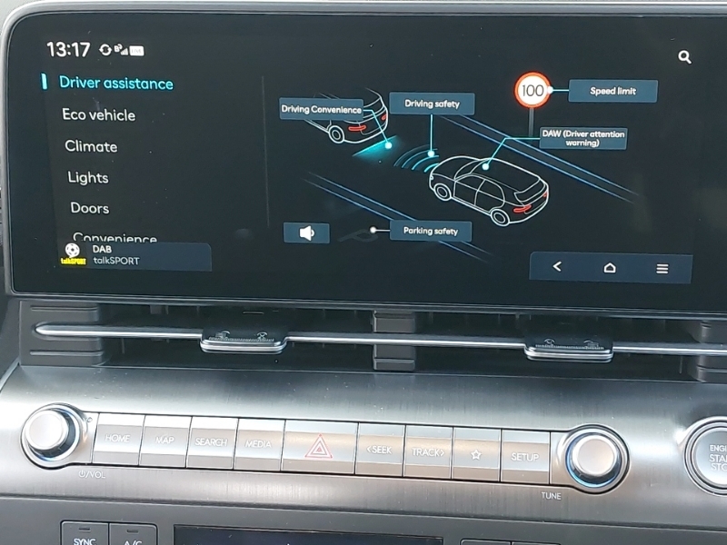 Hyundai Kona Ultimate White #15