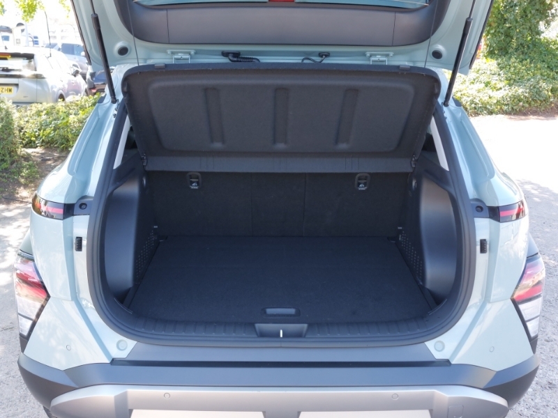 Hyundai Kona Ultimate White #18