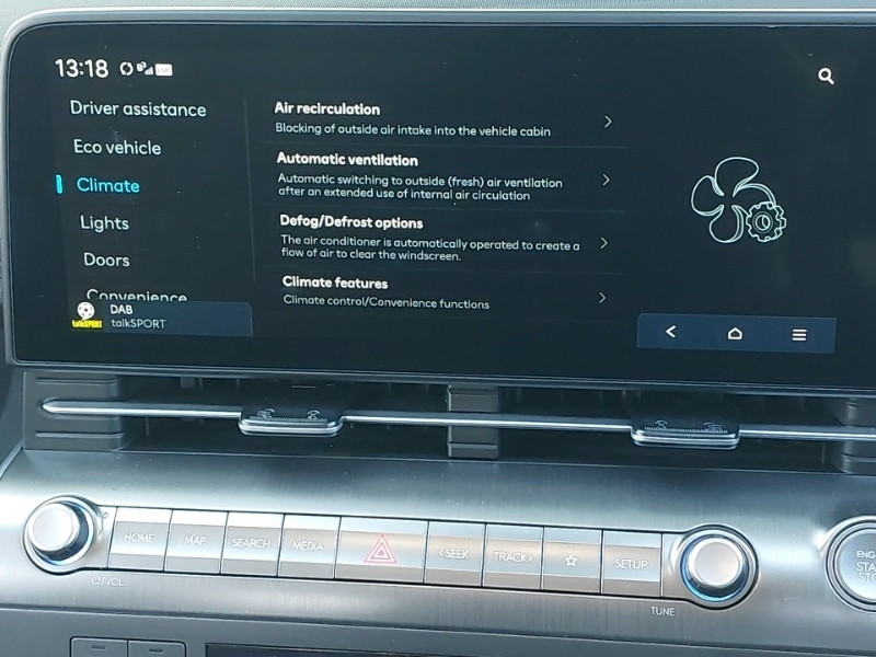 Hyundai Kona Ultimate White #16