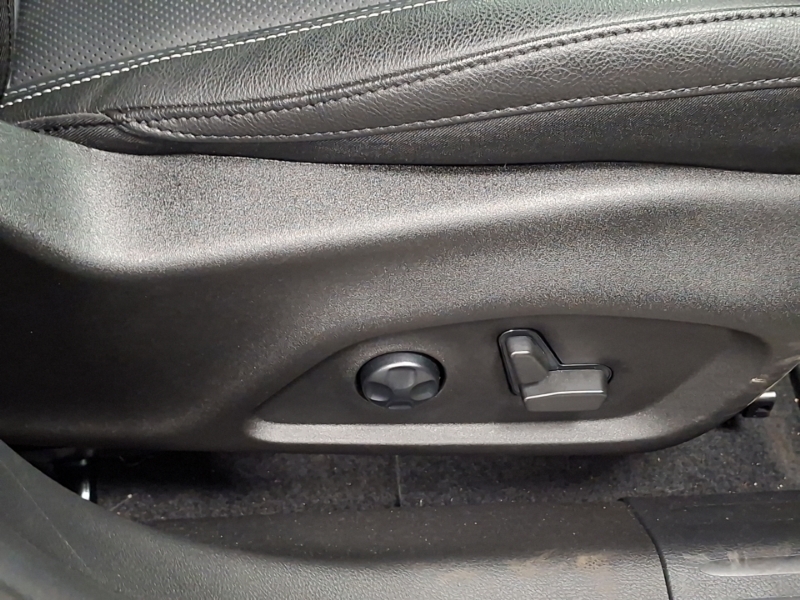Jeep Compass 1.5 T4 E-torque Hybrid Altitude Dct Station Wa Black #15