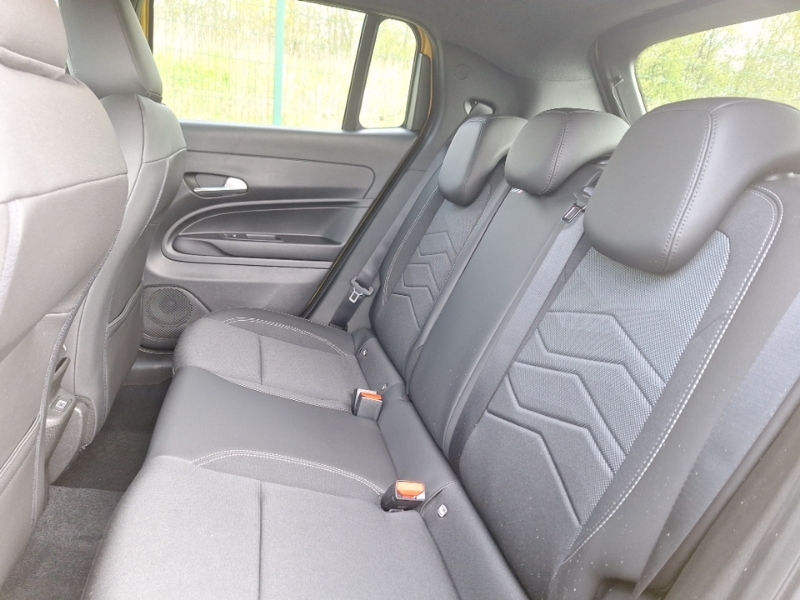 Jeep Avenger 1.2 E-hybrid Summit Dct Yellow #6
