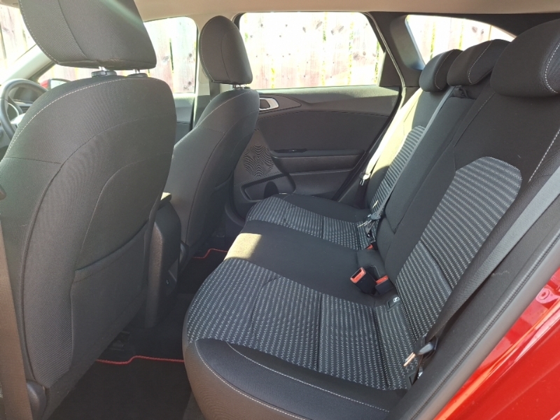 Kia Ceed 1.5T Gdi Isg 138 2 Red #6