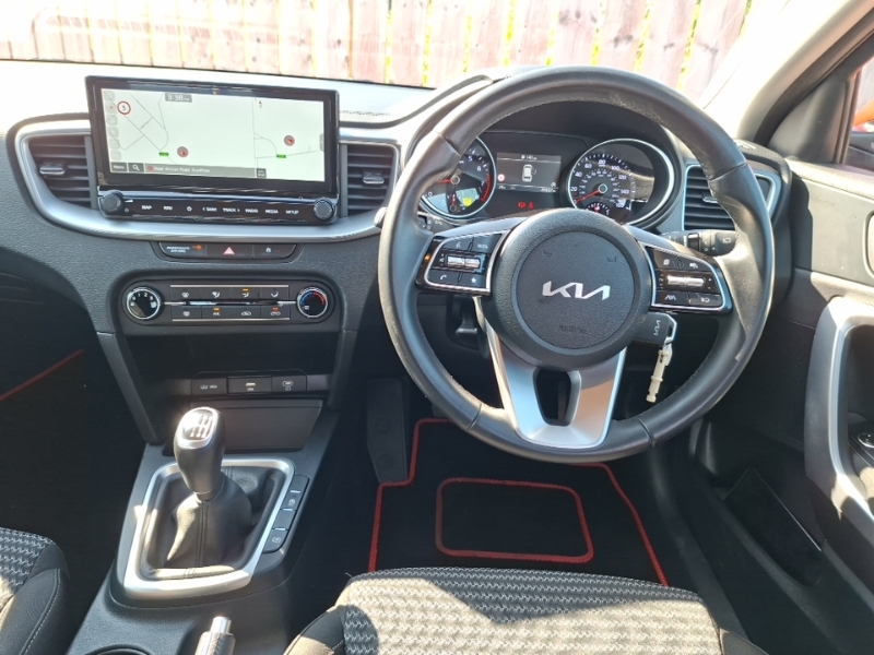 Kia Ceed 1.5T Gdi Isg 138 3 Dct  #8