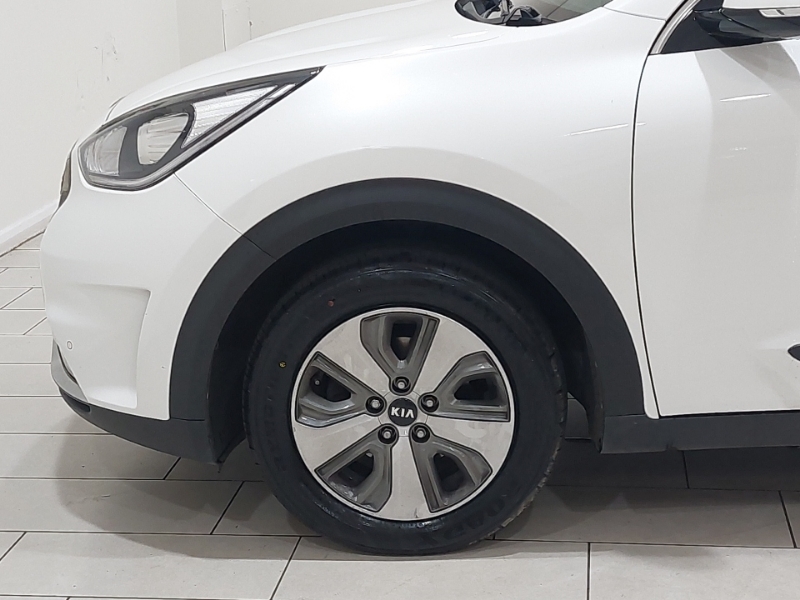 Kia Niro Estate 4  #19
