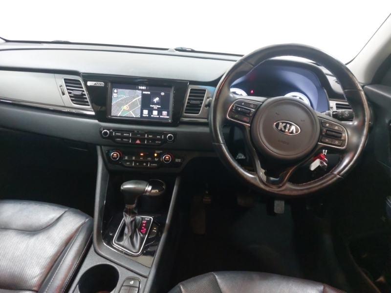 Kia Niro Estate 4  #8