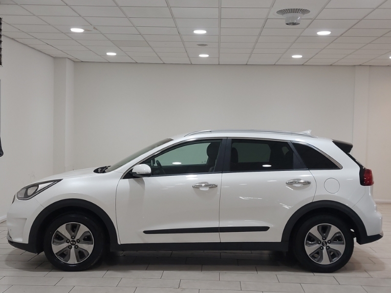 Kia Niro 1.6 Gdi Hybrid 3 Dct White #4