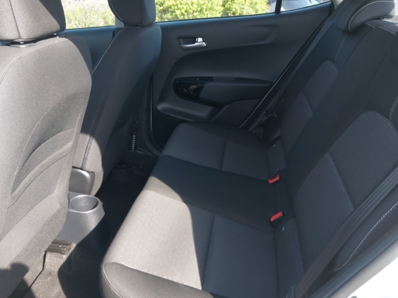 Kia Picanto 1.0 2 4 Seats White #6