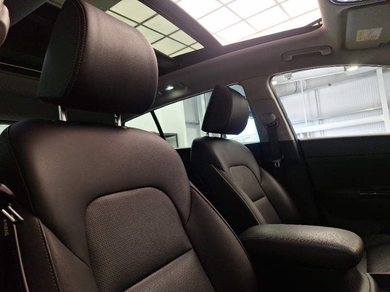 Kia Sportage Black #17
