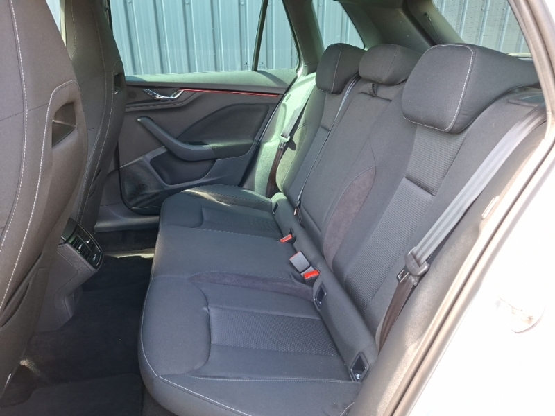Skoda Kamiq 1.0 Tsi Design Edition Dsg Silver #6