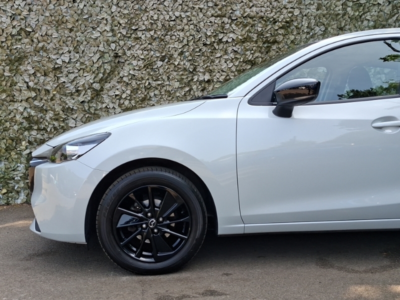 Mazda 2 1.5I Hybrid Exclusive Line Cvt White #19