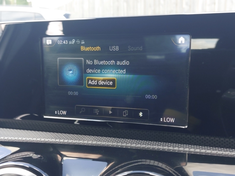 Mercedes-Benz A Class A180d Amg Line Premium Plus White #15