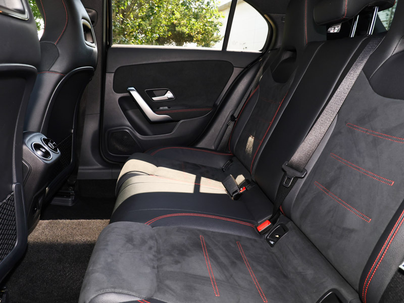 Mercedes-Benz A Class A180 Amg Line Black #6