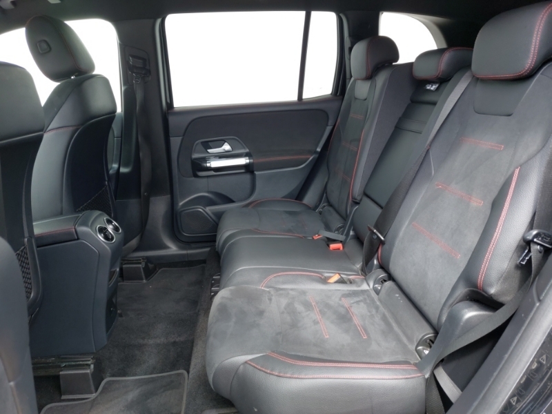 Mercedes-Benz GLB Class Glb 200 Amg Line Premium 7G-tronic Black #6
