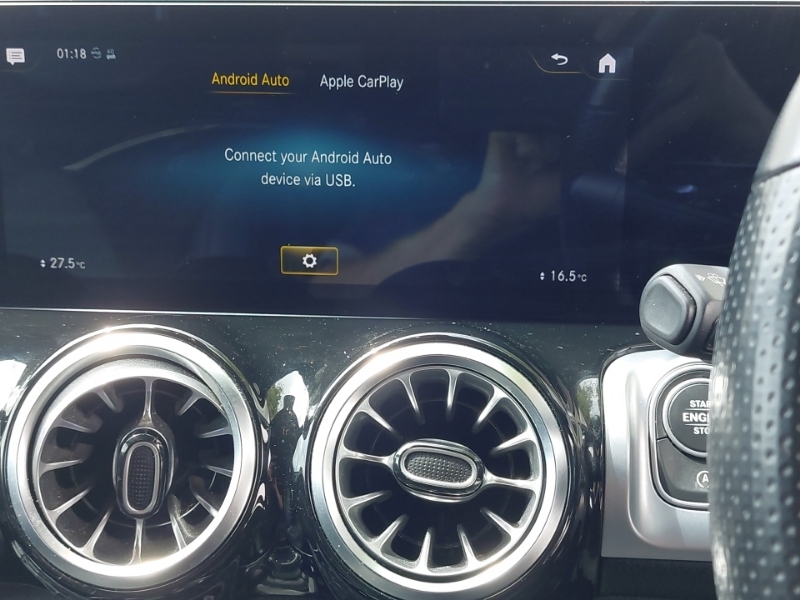 Mercedes-Benz GLB Class 200 Amg Line Premium Plus Blue #17