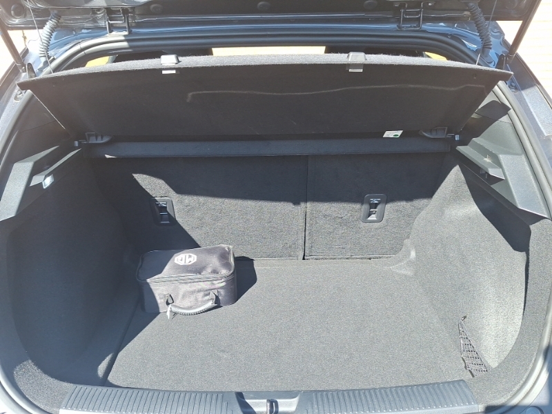 MG MG4 125Kw Se Ev 51Kwh White #18