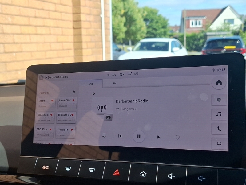 MG MG4 125Kw Se Ev 51Kwh White #11