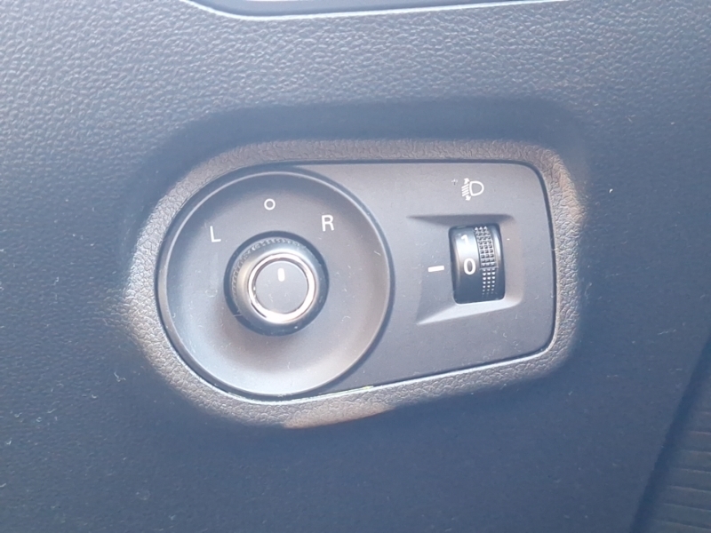 MG MG4 125Kw Se Ev 51Kwh White #17