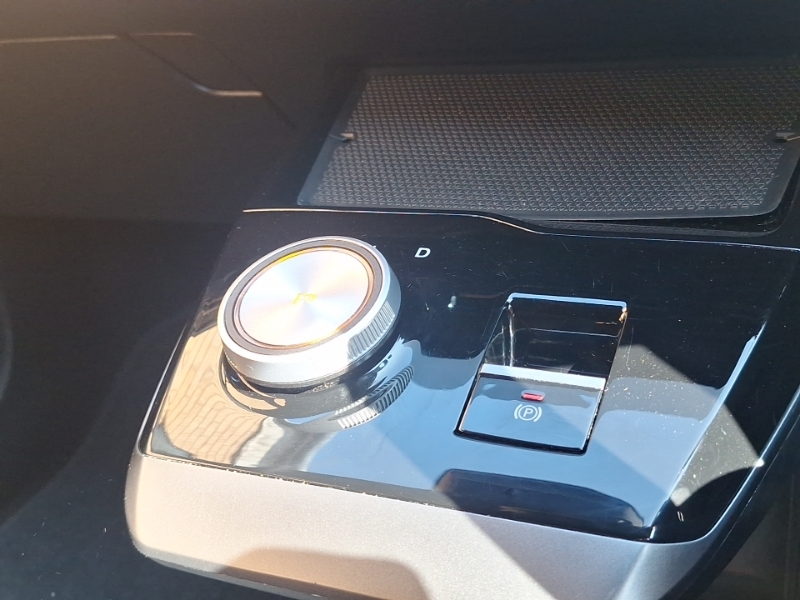 MG MG4 125Kw Se Ev 51Kwh White #15