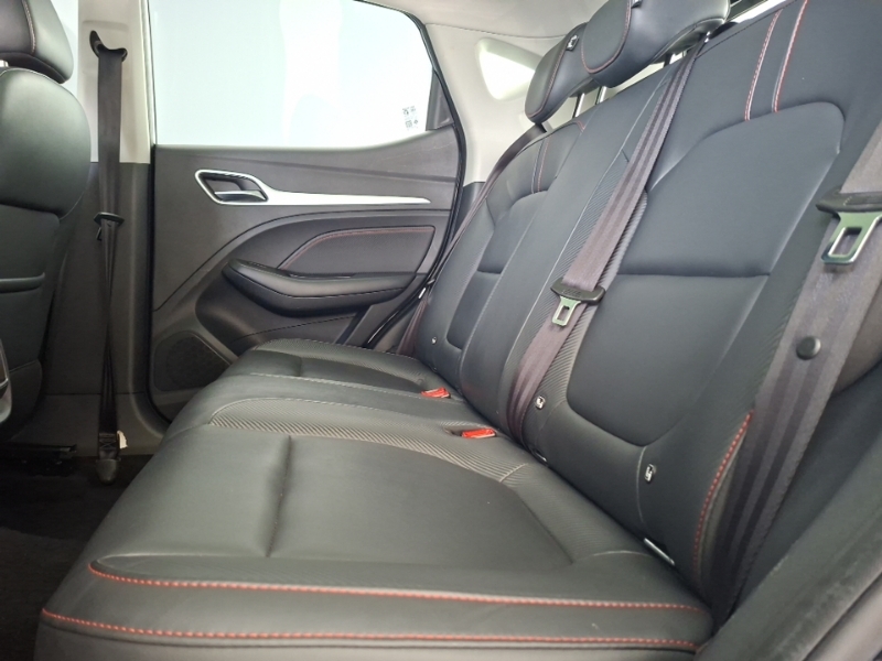MG ZS 1.0T Gdi Exclusive Black #6