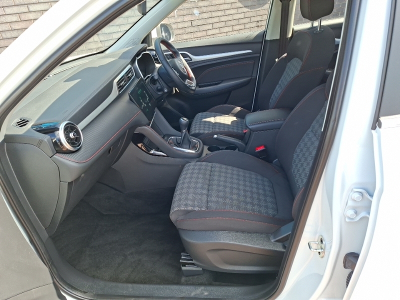 MG ZS 1.5 Vti-tech Excite White #5