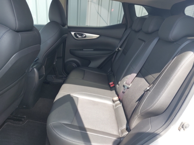 Nissan Qashqai 1.2 Dig-t Tekna Silver #6
