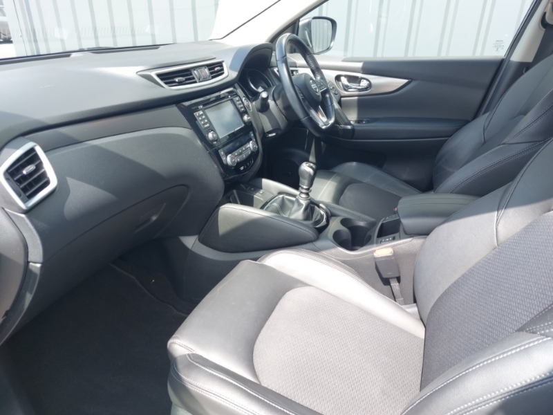 Nissan Qashqai 1.2 Dig-t Tekna Silver #5