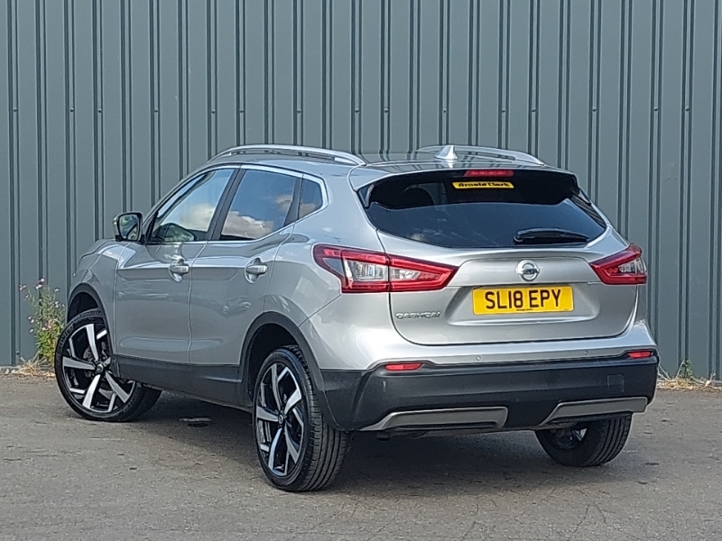 Nissan Qashqai 1.2 Dig-t Tekna Silver #2